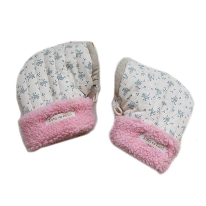 Windproof Infant Stroller Hand Muffs Outdoor Sports Mittens Cartoon Printed Hands Warmer Scooter Accessory for Winter