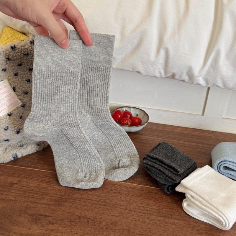 Boneless Anti-pilling Autumn and Winter Socks Solid Color Mid-calf Socks Versatile Socks for Women