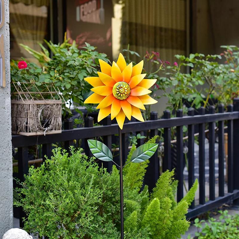 Garden Windmill Spinner Metal Sunflower Flower Model Decoration Outdoor Garden Courtyard Standing Lawn Flower Climbing Support