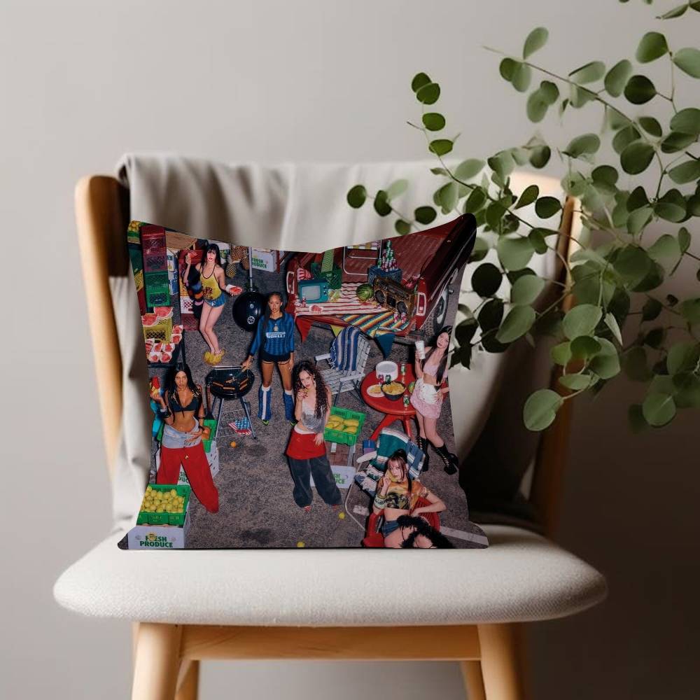 

Korea Kpop Band K-Katseye Maple Design Cushion Cover Happy Autumn Harvest decor Holiday Decorati Pillow Cover 30cmx30cm