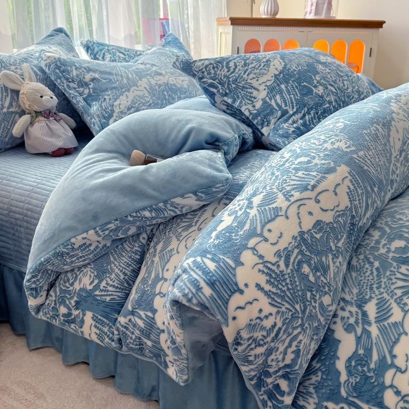 Thickened Milk Fleece Bed Cover Four-Piece Set, Fleece Bed Sheet Quilt Cover, Baby Fleece Three-Piece Set, Bedding