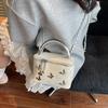 Fashion Versatile Chain Small Square Bag Women's New Popular Butterfly Portable Bucket Bag Shoulder Messenger Bag