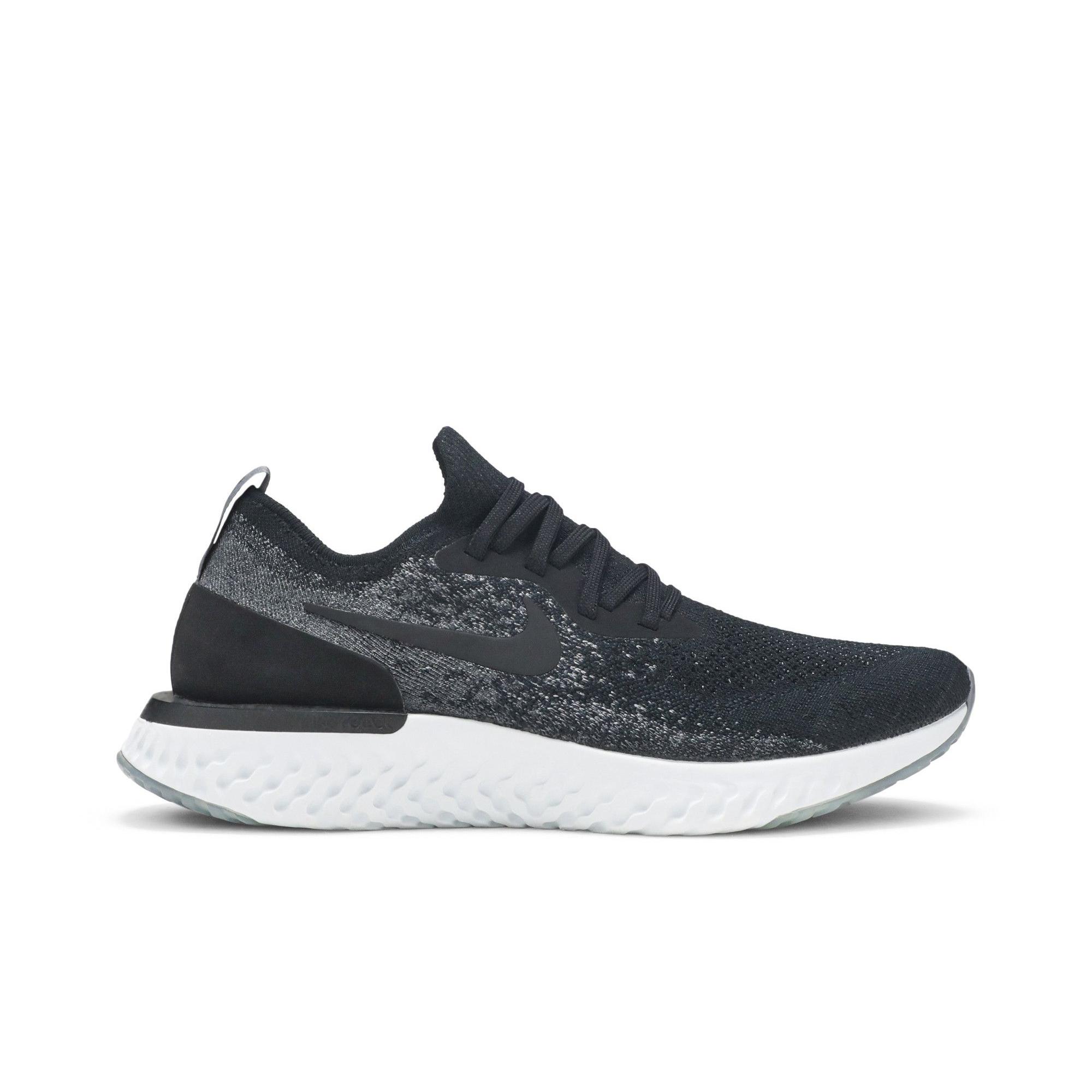 Nike Sieviešu Epic React Flyknit `Melns`