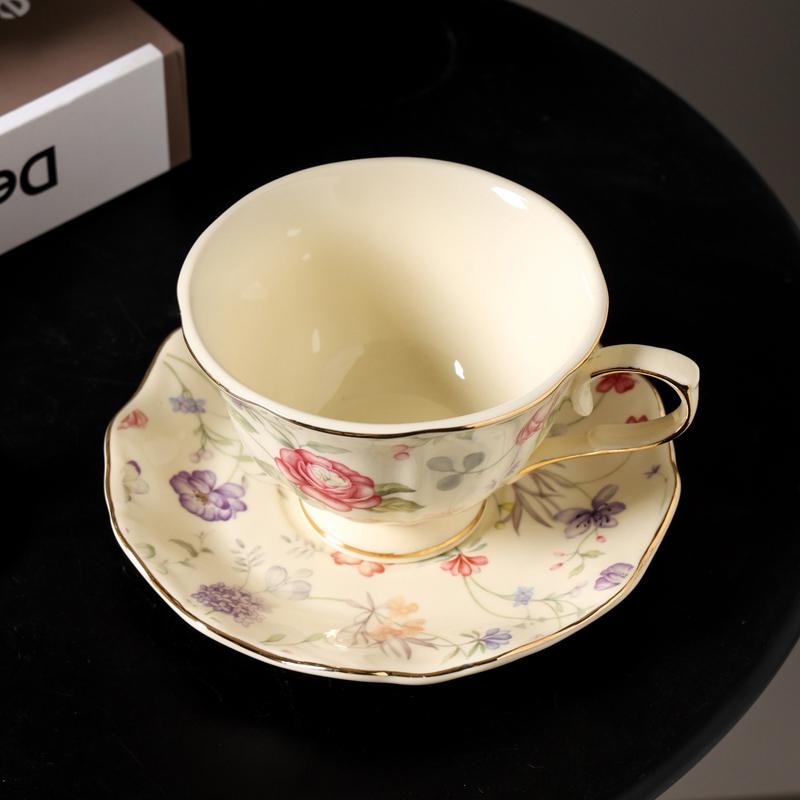 Large Tea Cup with Saucer 250ml Vintage Floral Ceramic Coffee Cup Rose Tea Cup Elegant Coffee Cup with Gold Trim