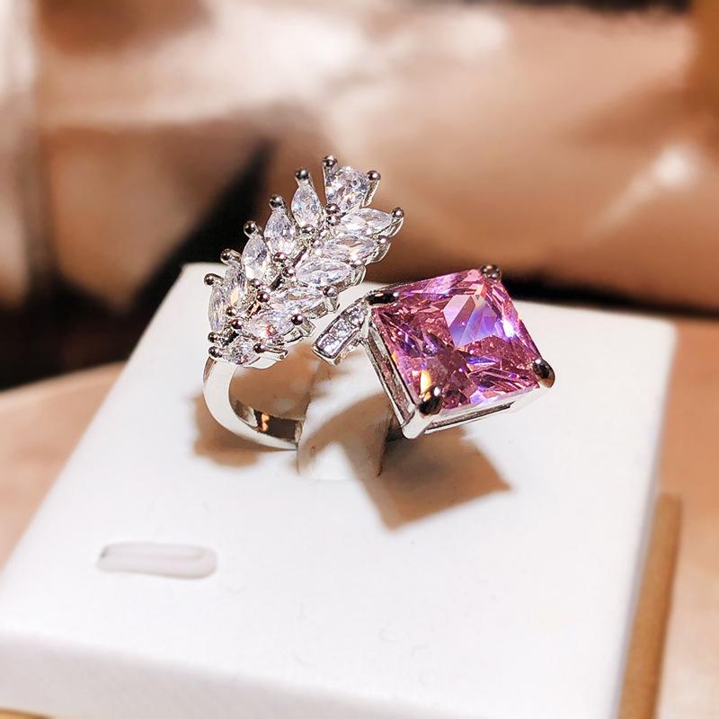 Silver New Fashion Raydean Ice Cut Ring Creative Feather Pink Diamond Opening Ring Party Birthday Jewelry Gift