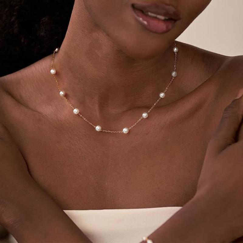 Versatile European French Style Pearl Pendant Collarbone Necklace