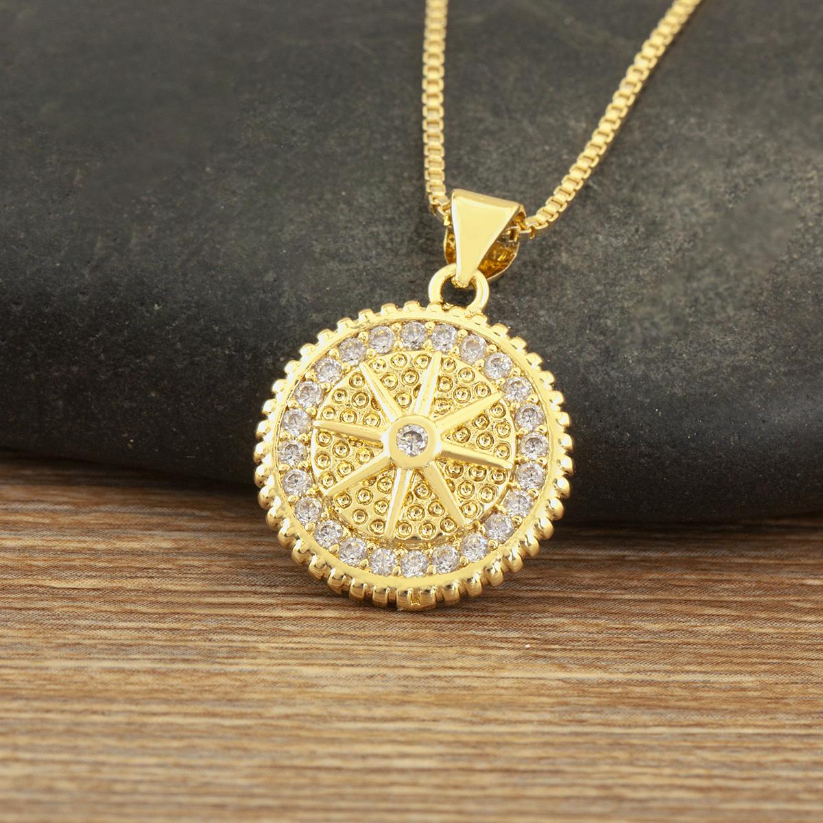 

Nidin New Fashion Heart/Compass Pendant Necklaces For Women Men Shiny Cubic Zirconia Hip Hop Everyday Wear Jewelry Dainty Gifts