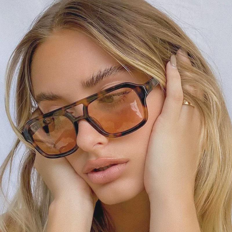 "Trendy Retro Double Beam Ocean Lens Sunglasses with Large Frame"