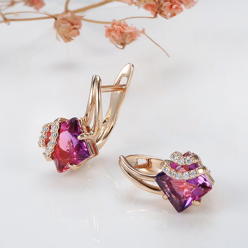 European and American Fashion Zircon Earrings for Women, Creative and Popular Rose Gold Square Block Red Crystal Studded Diamond Earrings
