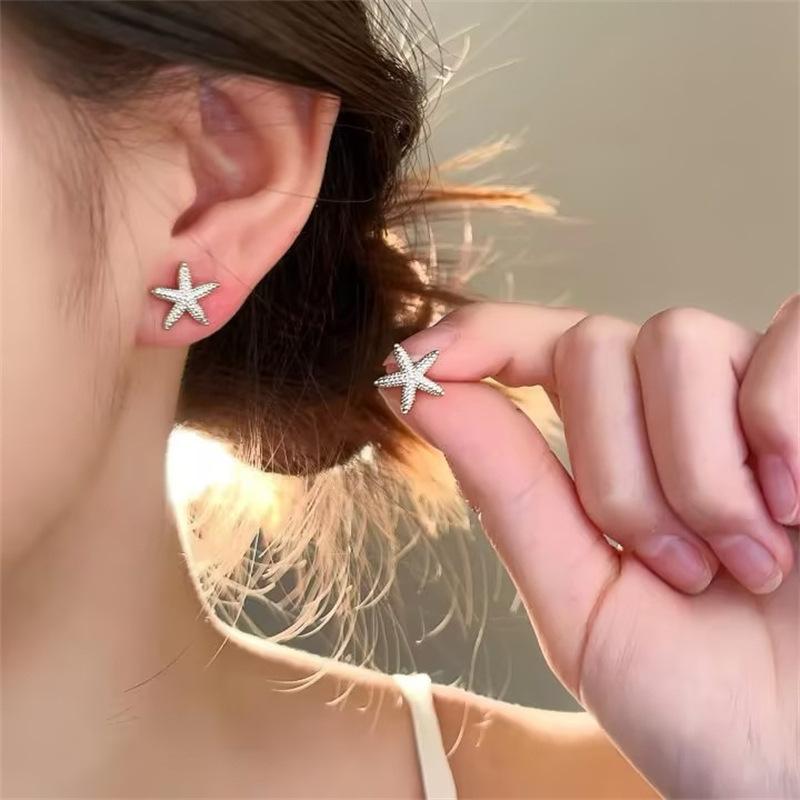 Retro Summer Starfish Stainless Steel Earrings for Women Simple Star Shell Earrings Earrings Stud Ocean Party Jewelry Gifts