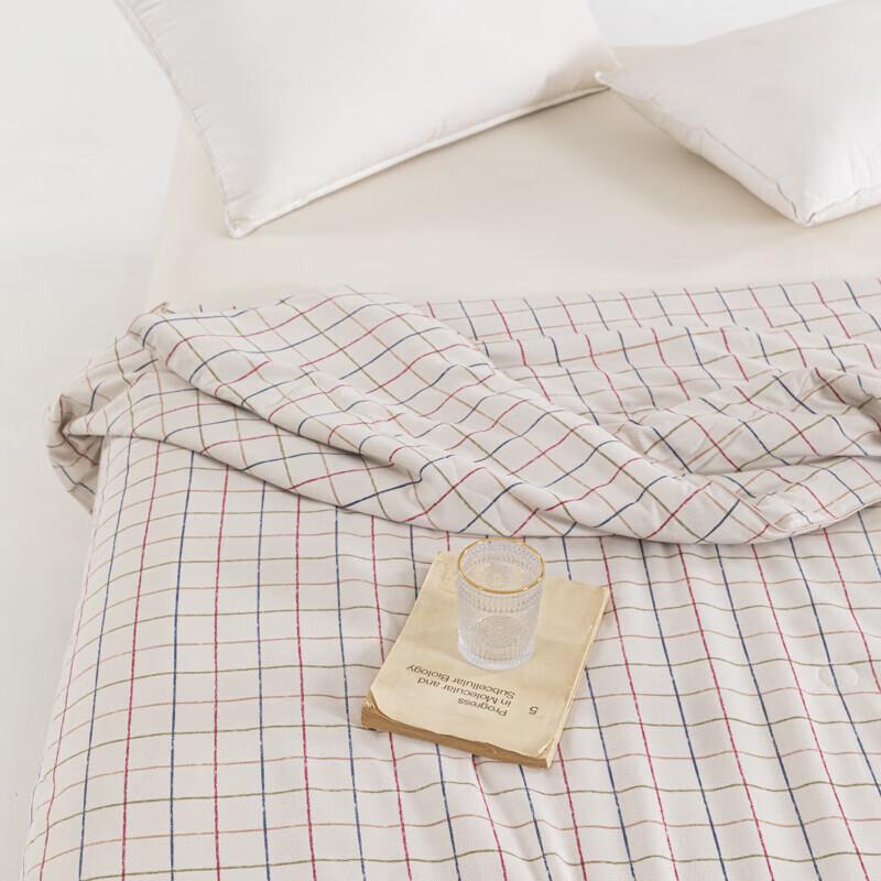 Muji Feather-touch Textured Summer Quilt