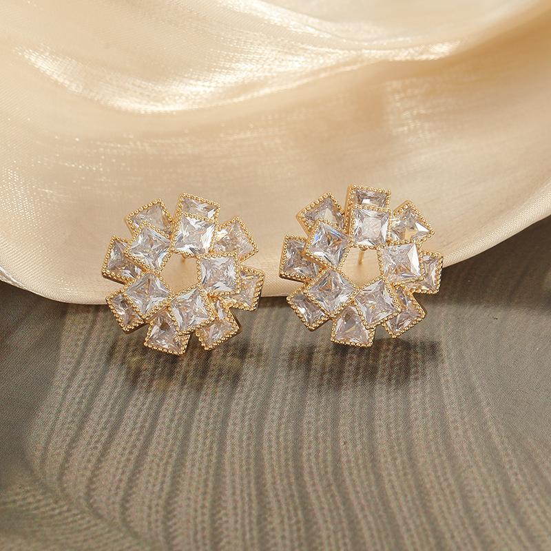 Flower Electroplated Water Droplets Small Fresh Horse Eye Zircon Earrings Silver Needle Light Luxury Bridal Stud Earrings Earrings Women Shine