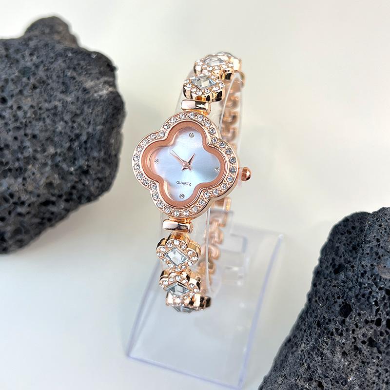 Ladies Classic Quartz Watch Embedded Rhinestone Bracelet Wristwatch
