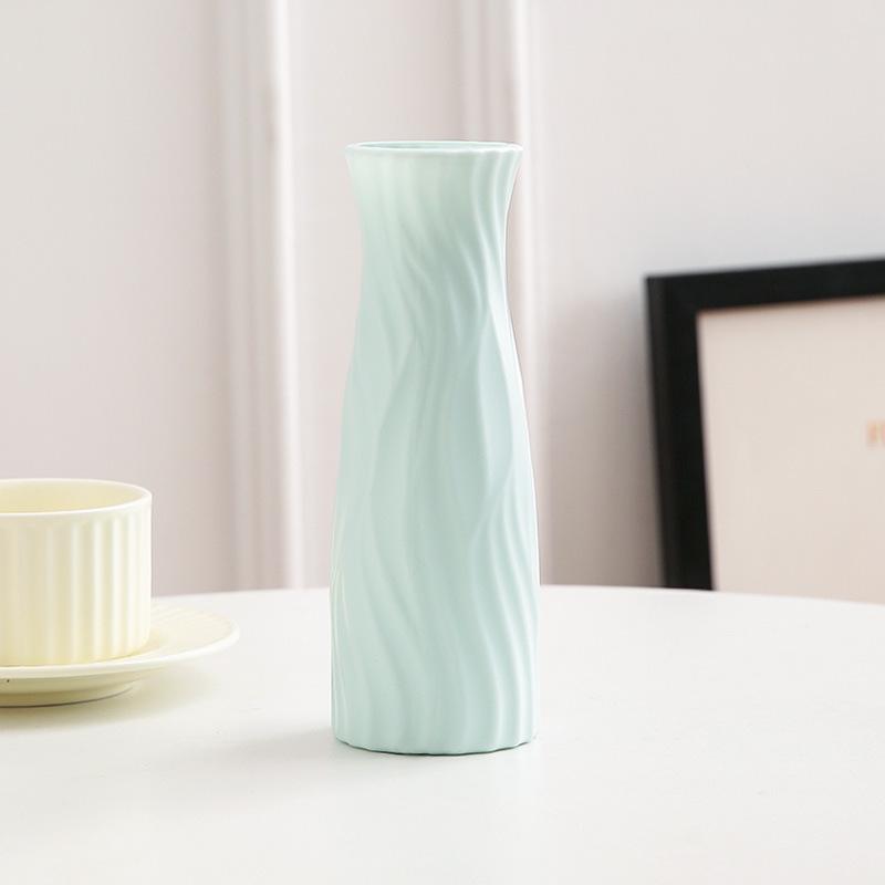 Nordic Style Round Plastic Vase - Fashionable, Durable, Imitation Porcelain for Home Décor & Flowers зелёный