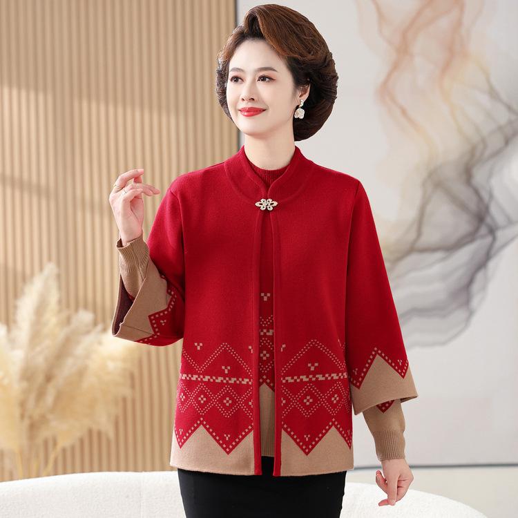 Middle-aged and Elderly Women's Spring and Autumn Tops Fashionable Base Shirt Two-piece Set Middle-aged Mother's Autumn Sweater Sweater Jacket