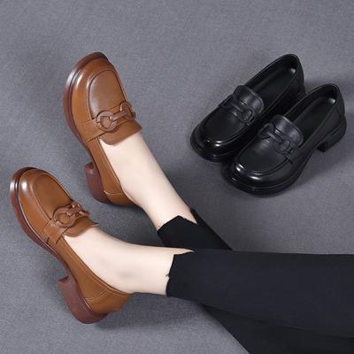 Scarpe basse scarpe da donna autunno nuove punta tonda fibbia rotonda scarpe di pelle piccola stile college primo strato pelle bovina confortevoli scarpe per tutte le stagioni