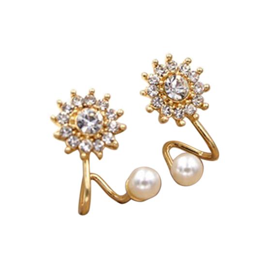 

1 Pair Stud Earring Fine Workmanship Elegant Lightweight Snowflake Charm Earrings Ear Stud for Dating золотий