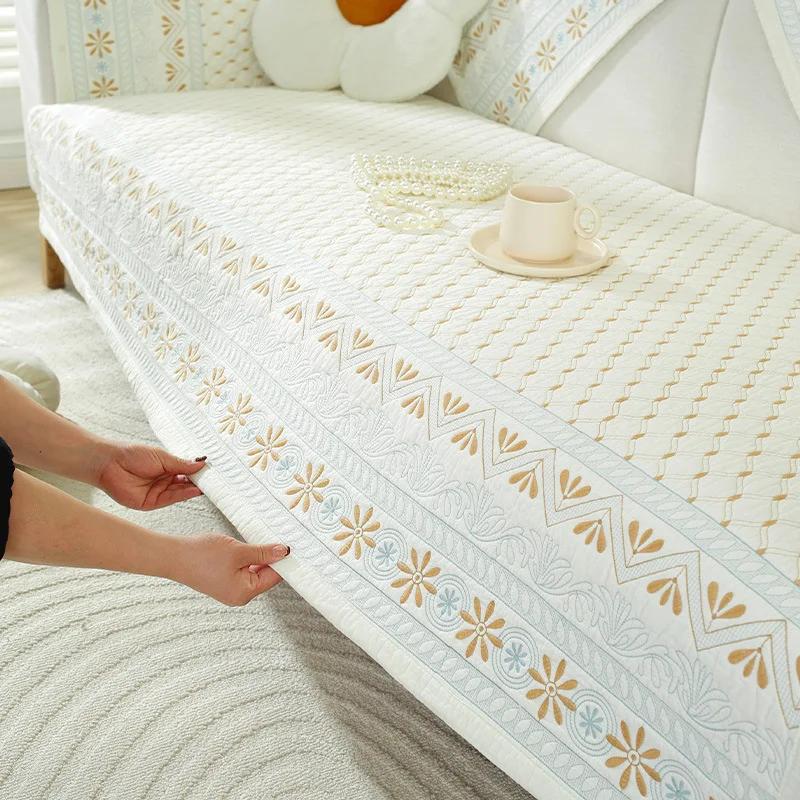 Бежевая жаккардовая клетчатая диванная подушка Four Seasons — фото 5