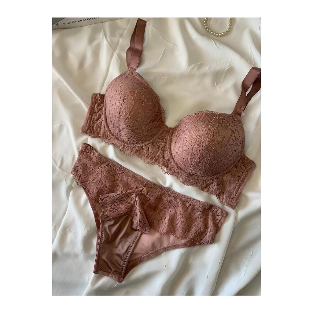 New Year's Special Lace C Cup Bra Set