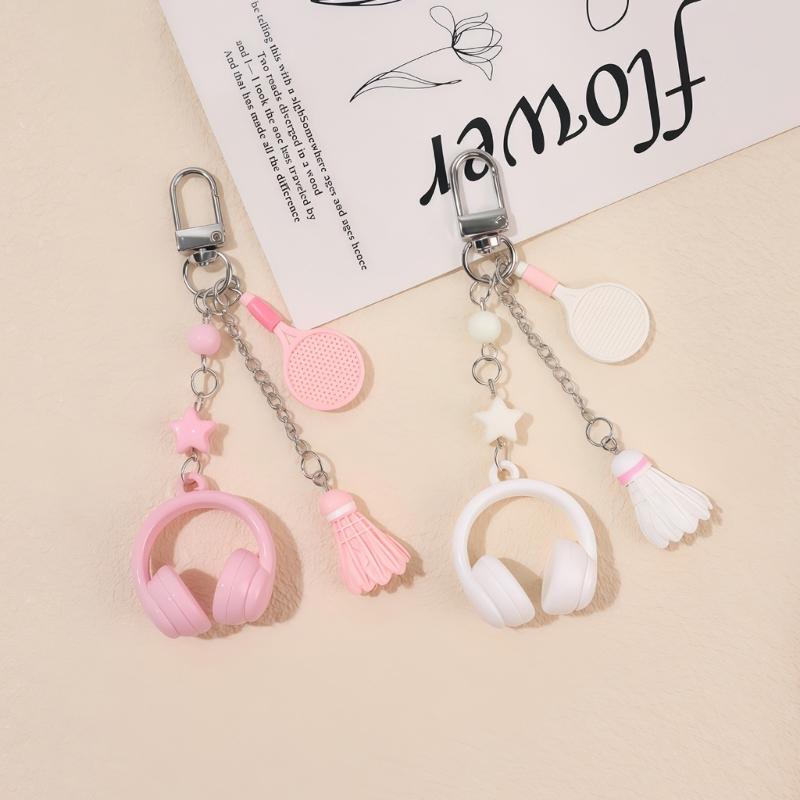 Creative Headphones Badminton Racket Sports Keychain Suitable for Music Fans and Sports Lovers Featuring Unique Design