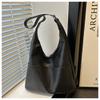 Pu Leather Shoulder Bag For Women With Large Capacity And Zipper Closure For Daily Use