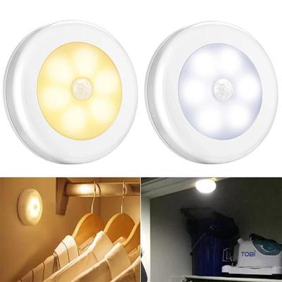 1 STK LED-nattlys Bevegelsessensor Trådløst nattlys Vegglampe Batteristrøm Automatisk på/av for romskapskap uten batteri