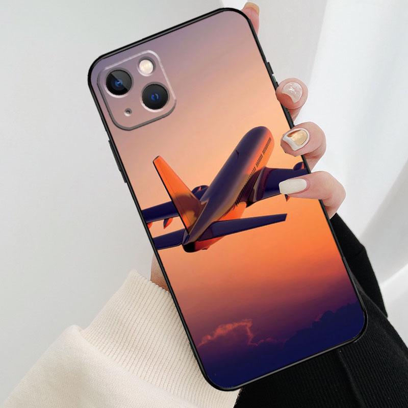 Airplane Flying Into The Sunset Phone Case For iPhone 17 Pro Max 15 14 13 11 12 16 Pro Max mini 15 16 Plus 16e 17 Air Cover