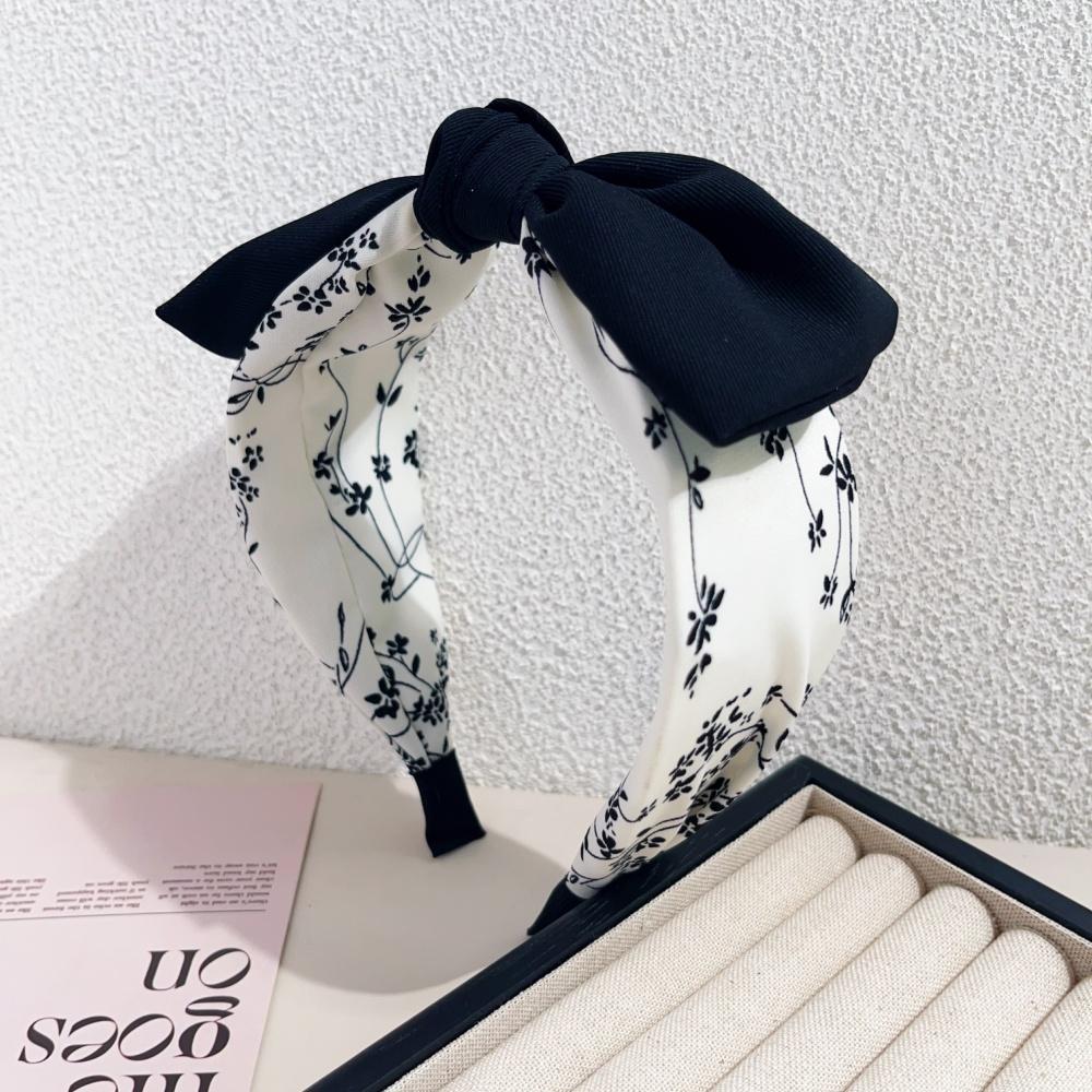

Элегантные цветочные черно-белые повязки для волос для женщин, девочек, с широким краем, мягкие обручи для волос, большая бабочка, крестообразная повязка на голову, инструмент для укладки волос, подарок B1-Bow White