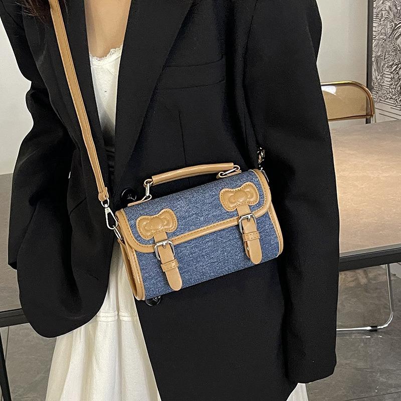 College Style Fashion Bag Women's New Trendy Summer Fashion Backpack Single Shoulder Oblique Span Portable Small Square Bag