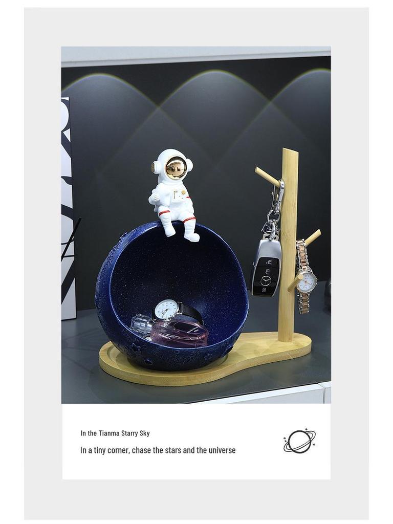 Astronaut Key Storage Ornament - Luxury TV Stand Coffee Table Decor