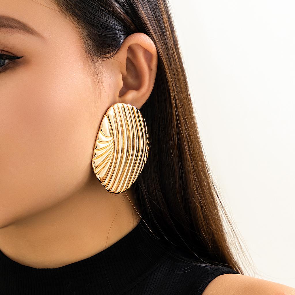 Shell Metal Ocean Wind Earrings, Niche Design Sense Exaggerated Striped Big Stud Earrings