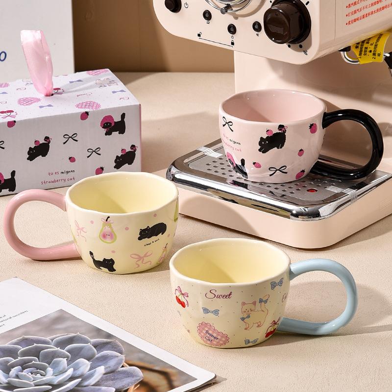 Tazza in Ceramica Gatto Carino Souvenir Tazza da Caffè Regalo di Compleanno per Ragazza Manico Lungo Tazza Bella Uso Domestico
