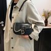 Elegant Shoulder Designer Bag For Women Modern Chain Detail Versatile Handbag Small