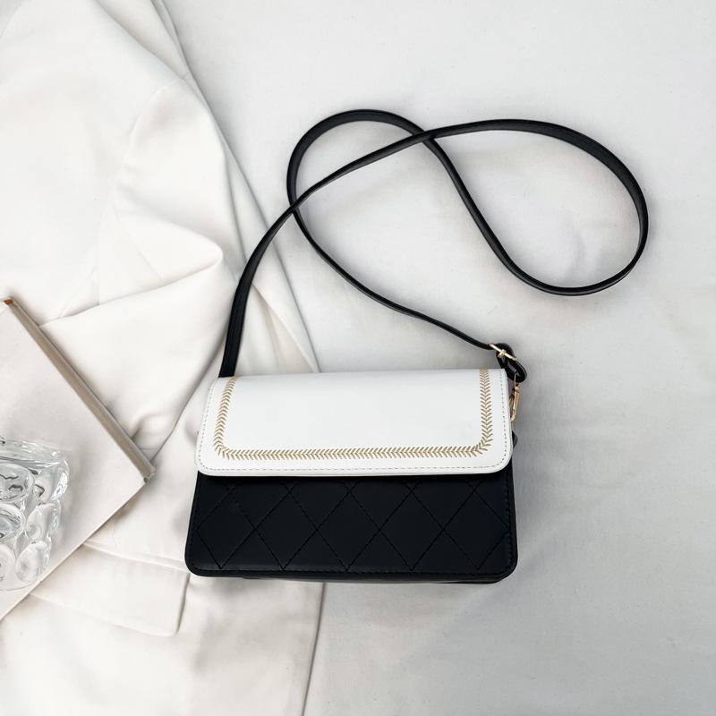 Fashion Texture Single Shoulder Messenger Bag Women's 2025 Spring New Versatile Ins Temperament Small Square Bag Simple