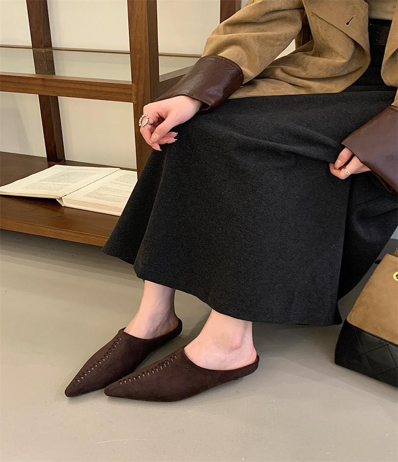 

2025 new pointed one-pedal thin cat heel shallow mouth single shoes OL professional work shoes night breeze skirt ladyshoes women 39 темно-коричневого