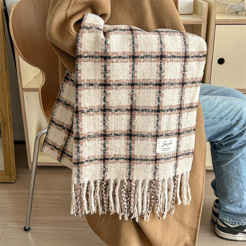 

Универсальный искусственный кашемировый мягкий и липкий клетчатый шарф с кисточками для женщин, зимний роскошный новый модный утолщенный теплый платок 68*200cm