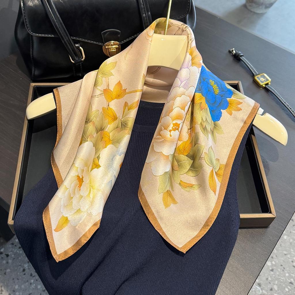 Brand 100% Natural Silk Scarf Women Neck Hair Foulard Square Headband Scarves Bandana Fashion New Small Hijab Scarves Pashmina