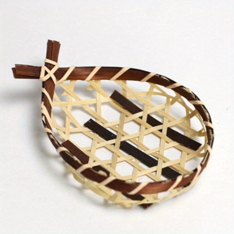 1Pc Mini Handmade Bamboo Fruit Basket for Outdoor Patio Garden Picnic Home Kitchen Dining Room Living Room Halloween Gift Christmas Gift
