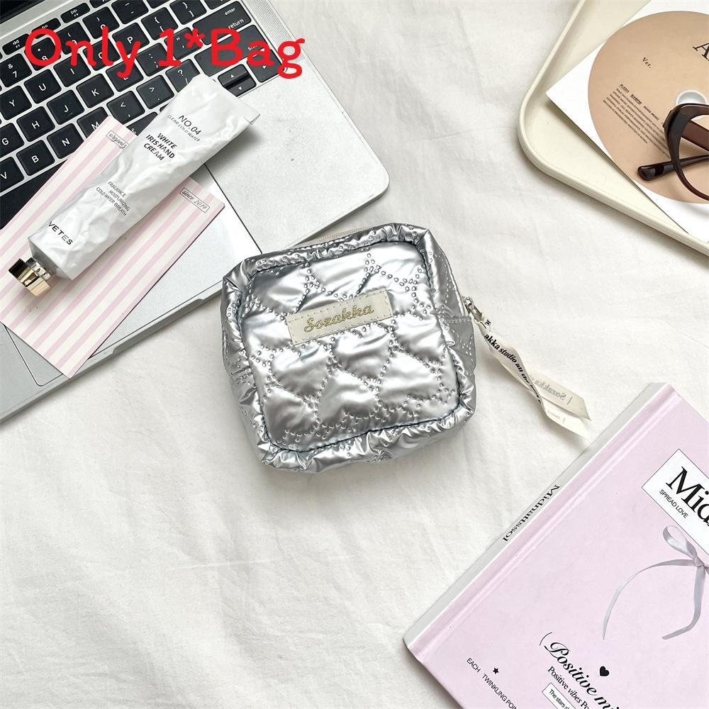 Pu Heart Shape Womens Hygiene Pad Case With Portable Makeup Storage For Travel