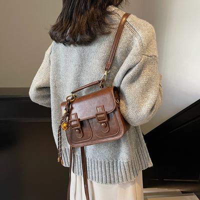 Retro Versatile Messenger Bag Women's Autumn and Winter 2025 New High-end Cambridge Bag French Niche Portable Small Square Bag