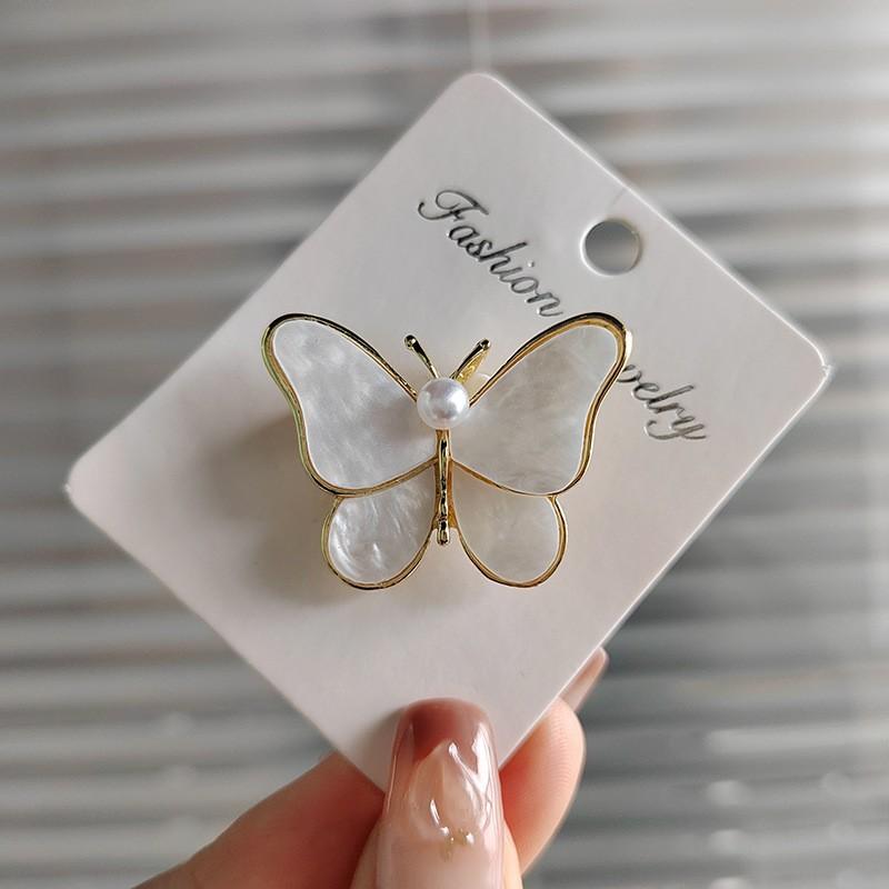 New Alloy Brooch High-end Sense Niche Women Spot High-end Pin Coat Suit High-end Versatile Corsage