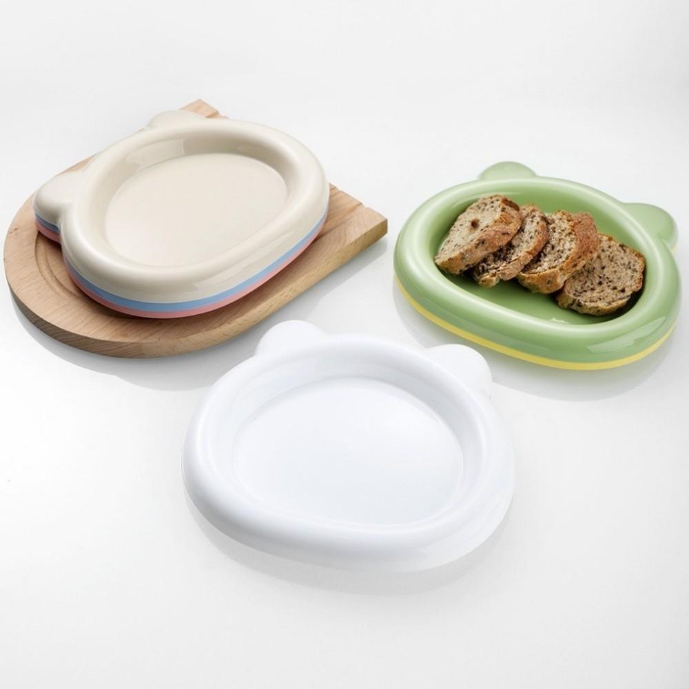Plastic Bear Shaped Pet Plates Colorful Pet Feeding Dishes Lightweight Pet Snack Dish  Travel