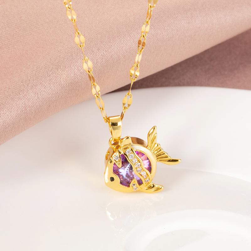 

Design Sense Colorful Zircon Crystal Gold Fish Pendant Stainless Steel Women Necklace Korean Ladies Clavicle Chain Jewelry