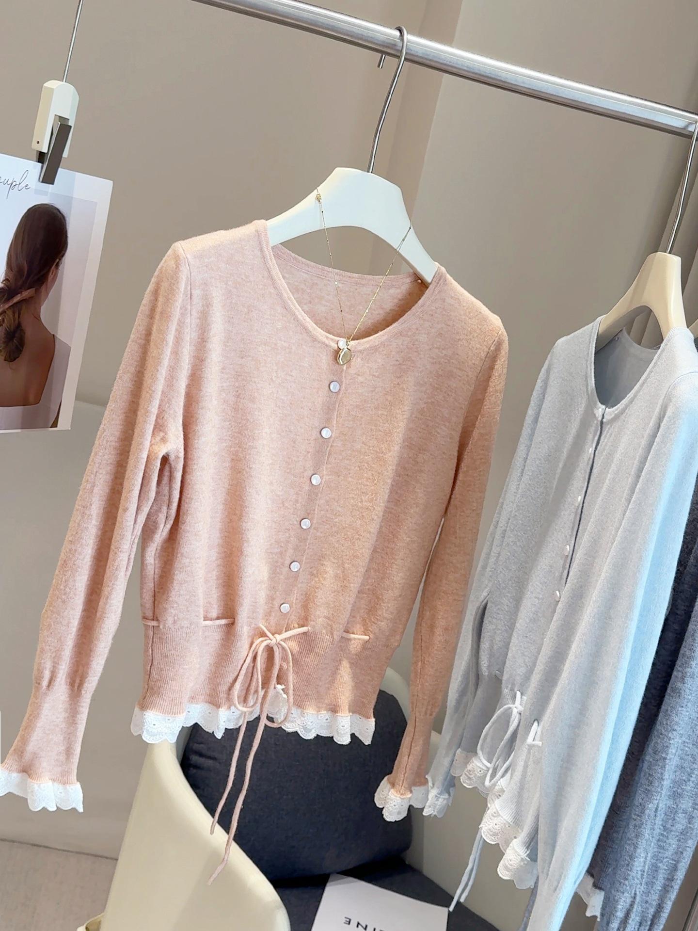 

Женский облегающий вязаный кардиган с кружевной отделкой - Петит, Имитация двойки, Осень/Зима 2025 One Size