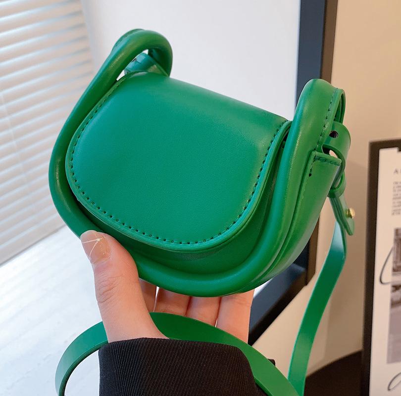 Niche design small bag women's bag 2025 new summer texture shoulder messenger bag high-end portable mini bag