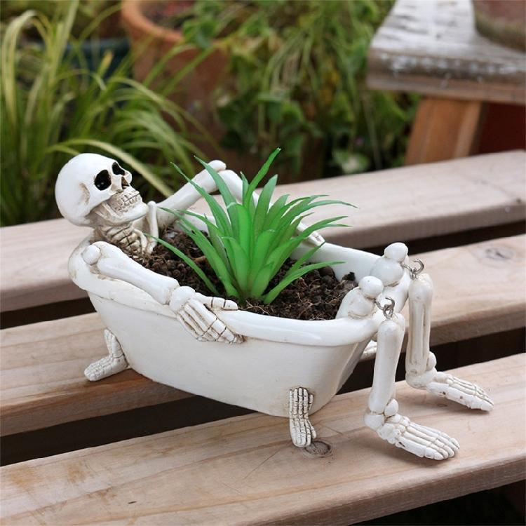 Halloween Decoration Skull Planter Bathtub Resin Crafted Plant Container For Home Office Or Garden