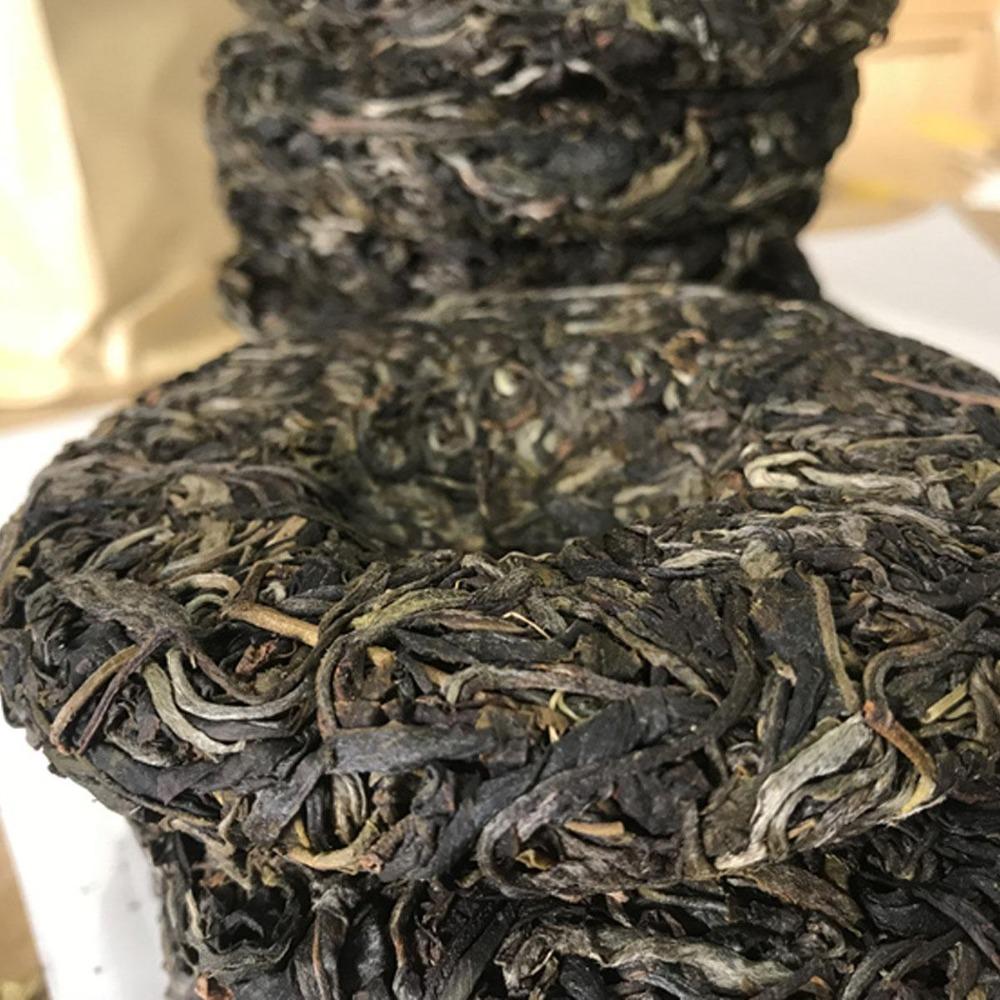 Chinese Yunnan Raw Pu-erh Tea Cake Sheng Cha Premium Healthy Green Food 100g