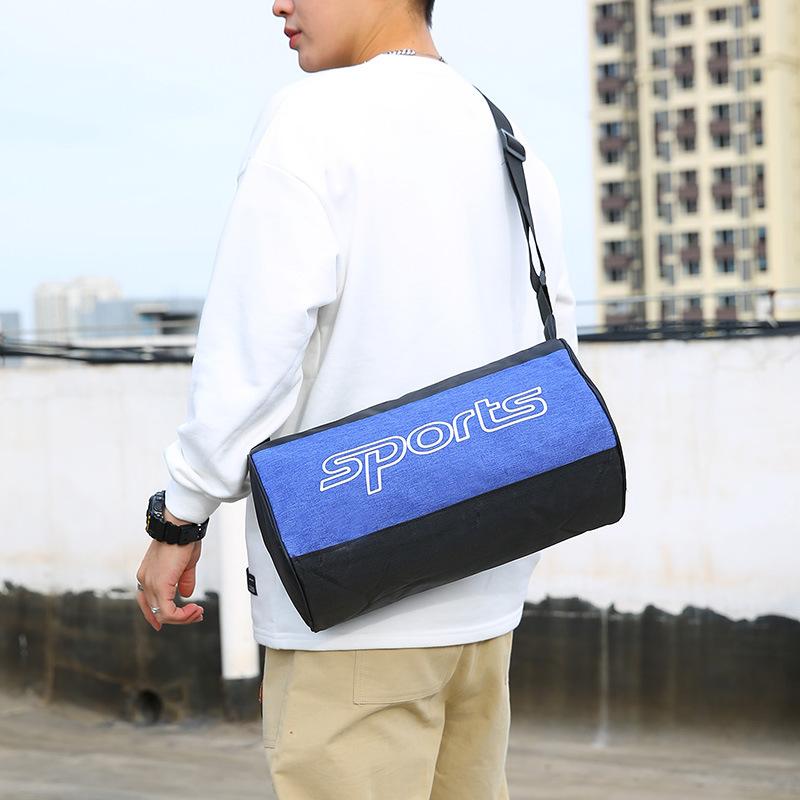 Casual Portable Travel Bag Lightweight and Large Capacity Yoga Training Bag Crossbody Bag Fitness Bag