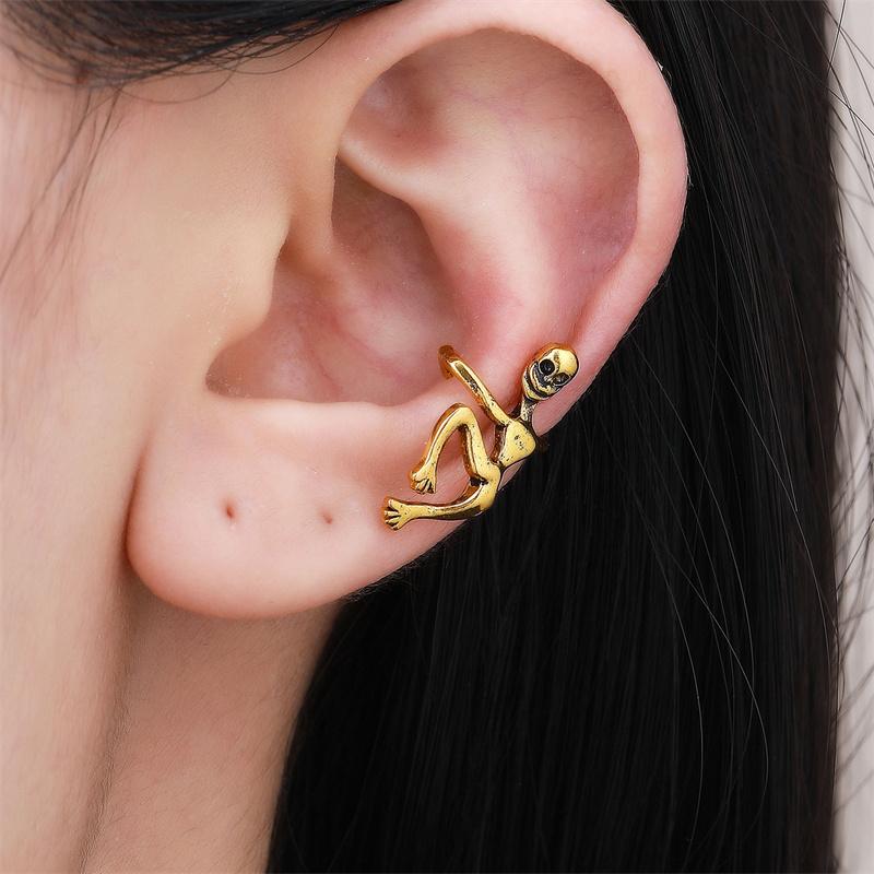 Dark Gothic Punk Skull Ear Cartilage Clip Fake Earring For Women Vintage Skeleton No Piercing Earbone Earrings Halloween Jewelry