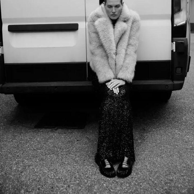 Spring New Arrival Soft Glutinous Fur Lapel Loose Long Sleeves Artificial Fur Effect Jacket Outwear 4360246